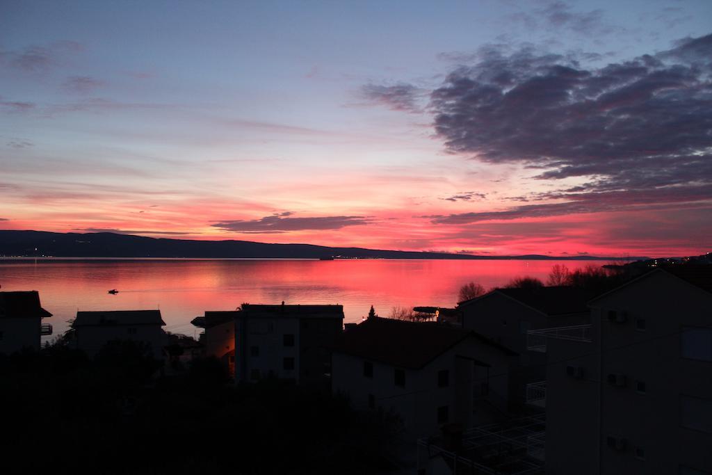 Apartments Petrada Omiš Esterno foto